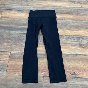 Lululemon Wunder Under Capris